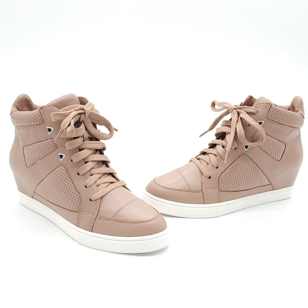 Linea Paolo FARLEY Sporty Streetwear Hidden Wedge Sneaker Nude Size 5.5